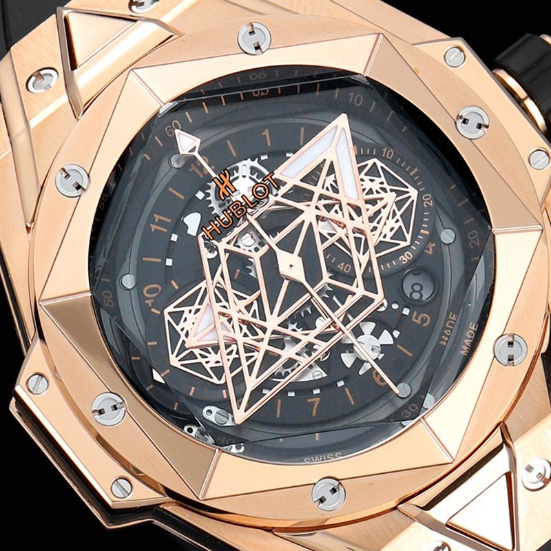 HublotHublotsuper watch new BigBangSangBleuII tattoo men's mechanical watch front view