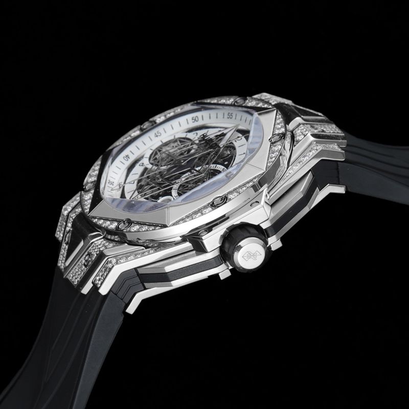 HublotHublotsuper watch new BigBangSangBleuII tattoo men's mechanical watch side view