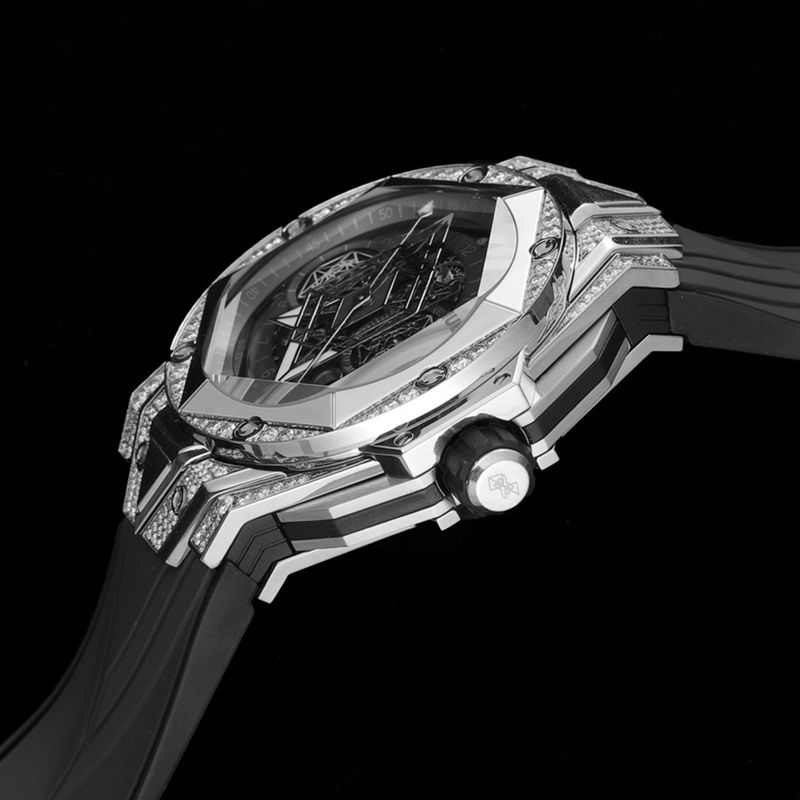 HublotHublotreplica watch new BigBangSangBleuII tattoo men's mechanical watch side view