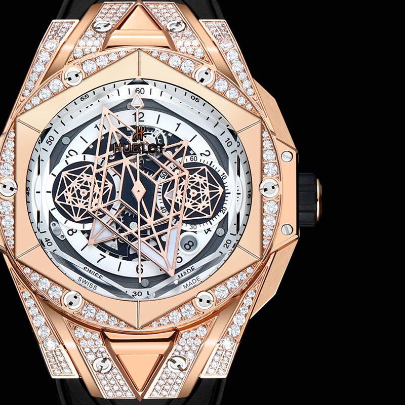 HublotHublothigh-quality watch brand new BigBangSangBleuII tattoo men's mechanical watch front view