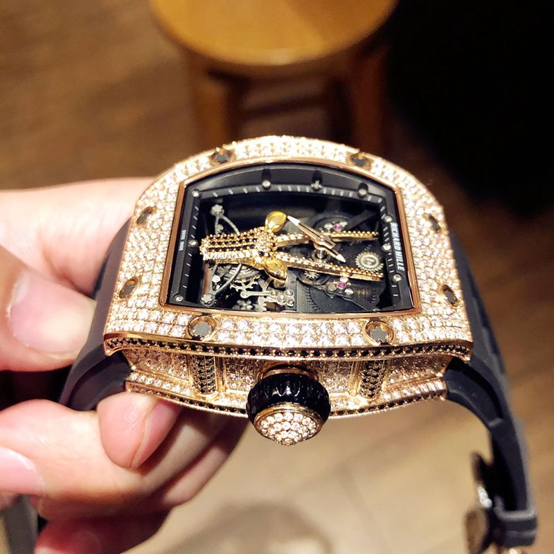 Richard Mille watch RichardMille Gypsophila series men's mechanical watch side view