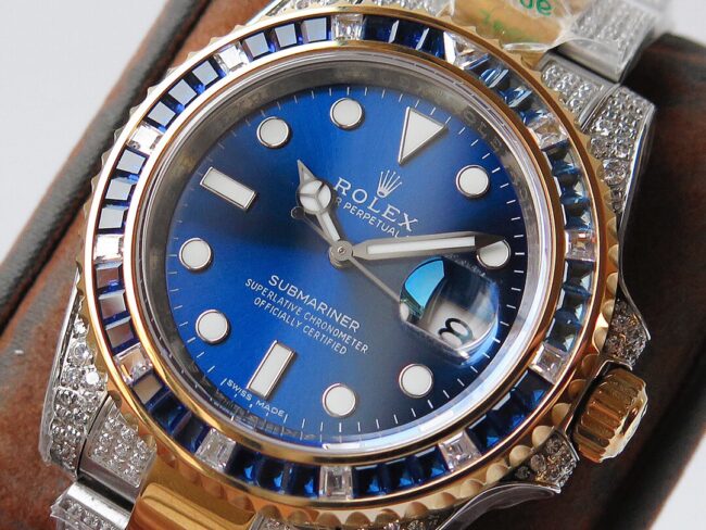 ReplicaRolex watch top-tierGMT-Master type II rear diamond customized version luxury sparkling classic trend front view