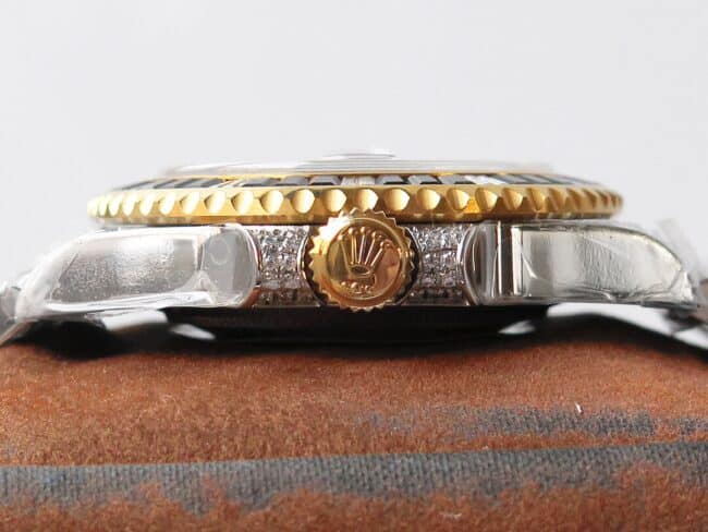 ReplicaRolex watch top-tierGMT-Master type II rear diamond customized version luxury sparkling classic trend side view