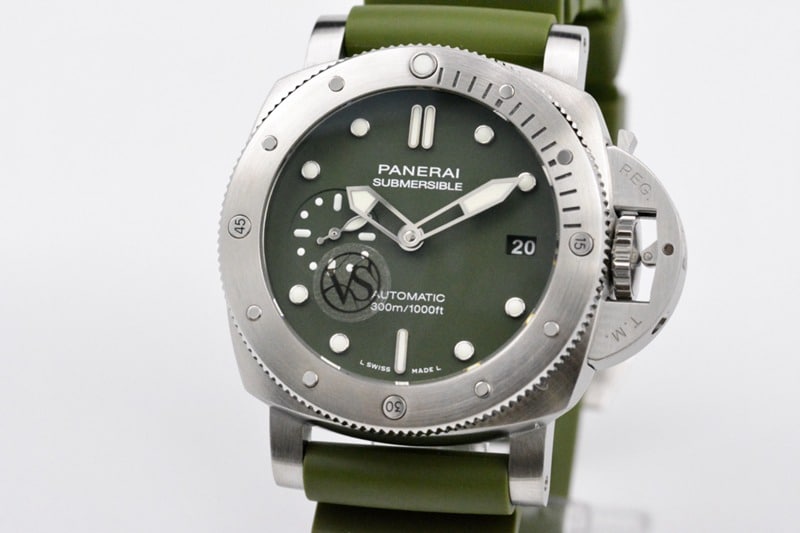VS Factory2020 Paneraireplica new product PAM1055 watch 42MM Green Sea Spirit front view