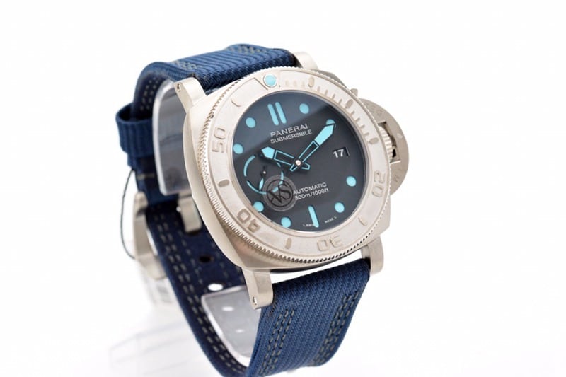 VS Factorytop-tier replicaPanerai new PAM985 diameter 47MM resin fiber cloth watch front view
