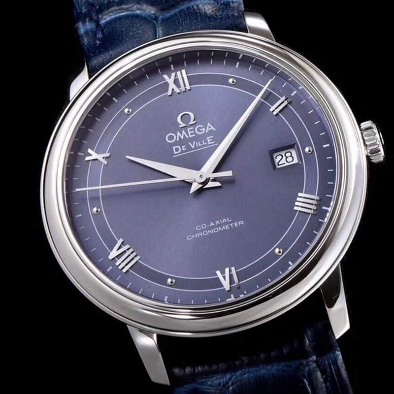 Omegahigh-quality watch disc flying business series men's mechanical ultra-thin watch blue bracelet track butterfly flying blue front view