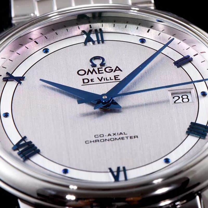 Omegahigh-quality watch De Ville series men's mechanical ultra-thin watch white steel track white surface detail shots