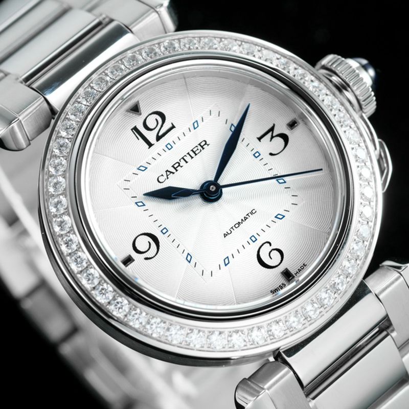 Cartiertop-tier watch Pasha series ladies full automatic movement white watch front view