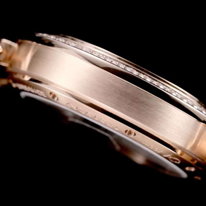 Side View of the Cartier Pasha Series Women's Automatic Mechanical Watch with White Dial and Rose Gold Case (collectible)