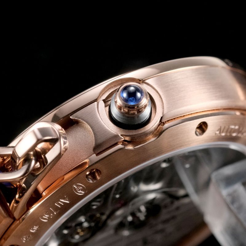 Detailed Photos of the Cartier Pasha Collection Women's Automatic Mechanical Watch with White Dial and Rose Gold Case (collectible)
