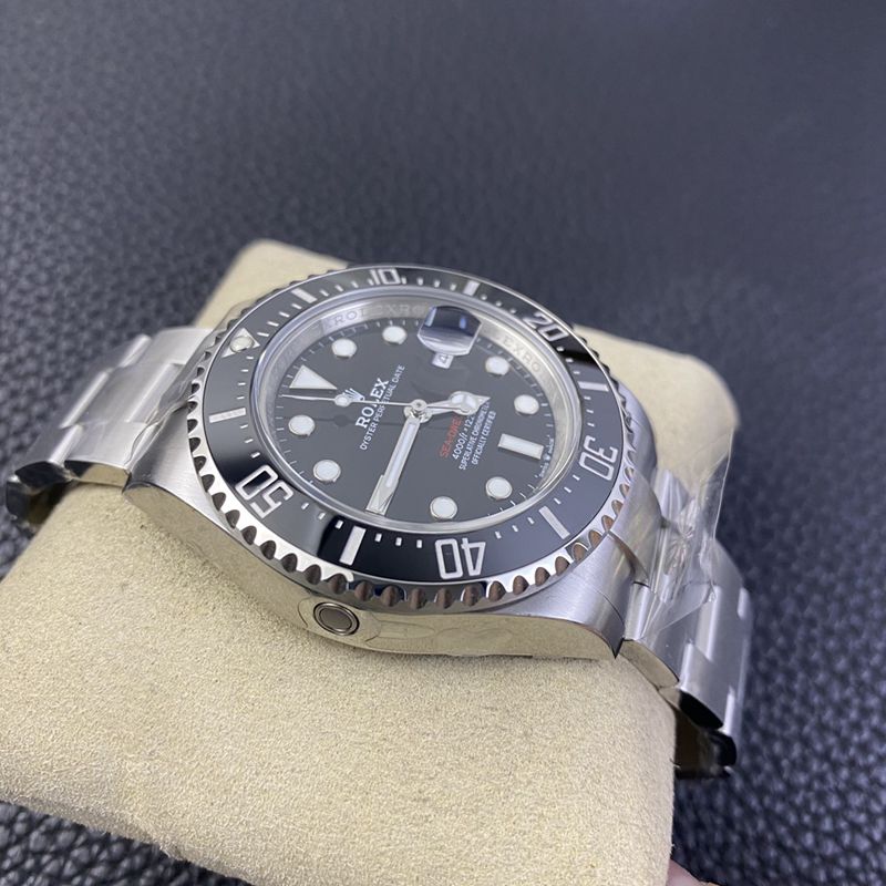 Rolextop-tiersuper watch single red Sea-Dweller series men's mechanical watch side view