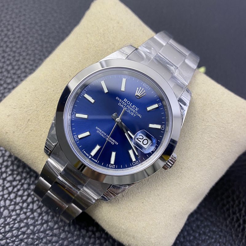 Rolextop-tiersuper watch aperture log series men's mechanical watch front view