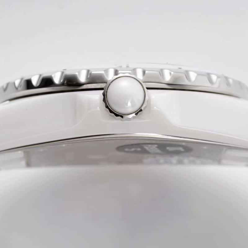 Chaneltop-tierhigh-quality watch J12 series ladies quartz watch side view