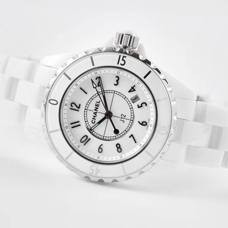 Chaneltop-tierhigh-quality watch J12 series ladies quartz watch front view