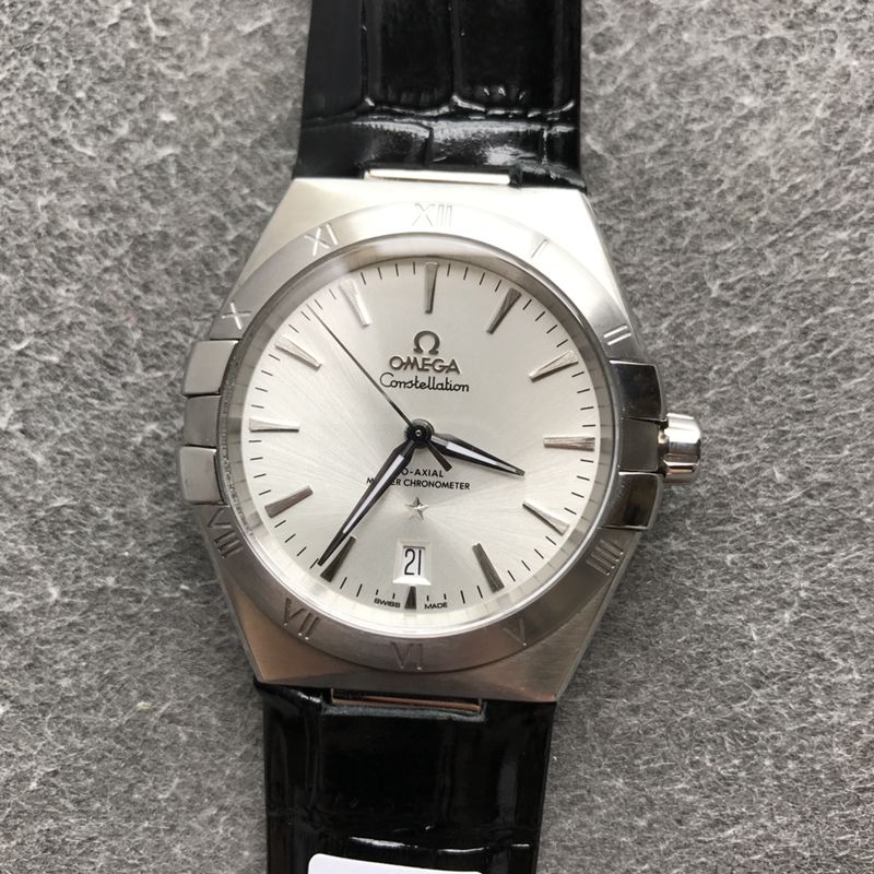 Omega Top collectible watches Fifth Generation Constellation Series Men's Mechanical Watch Front View