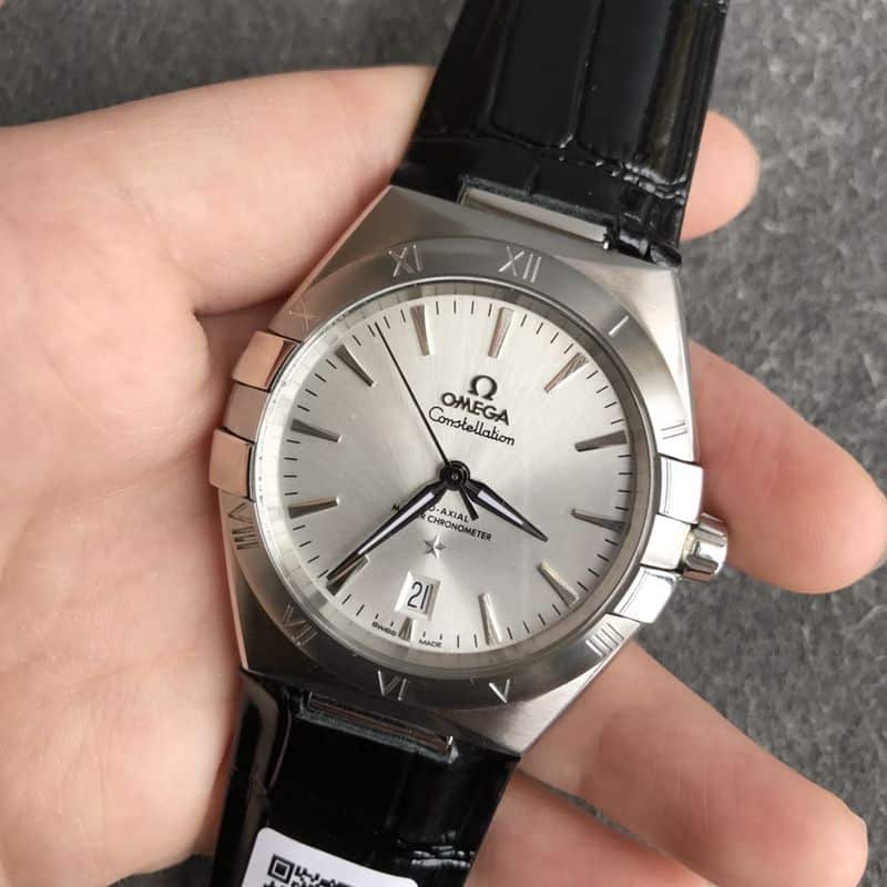 Omega Top collectible watches Fifth Generation Constellation Series Men's Mechanical Watch Front View
