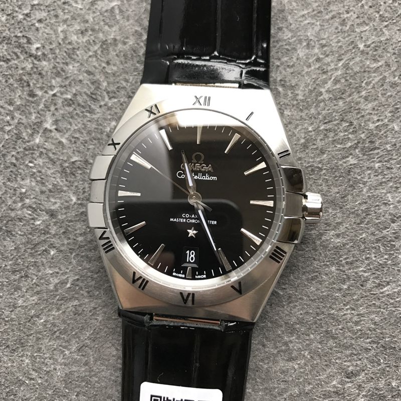 Omegatop-tiersuper watch fifth generation constellation series men's mechanical watch front view