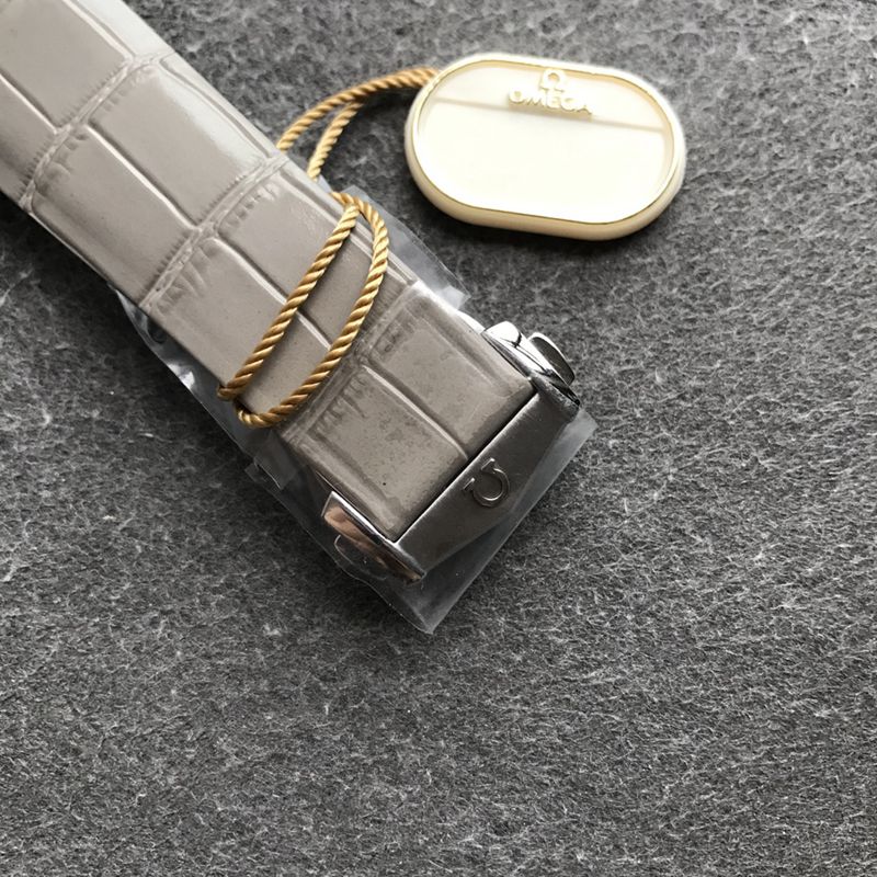 Omegatop-tiersuper watch fifth generation constellation series men's mechanical watch clasp picture