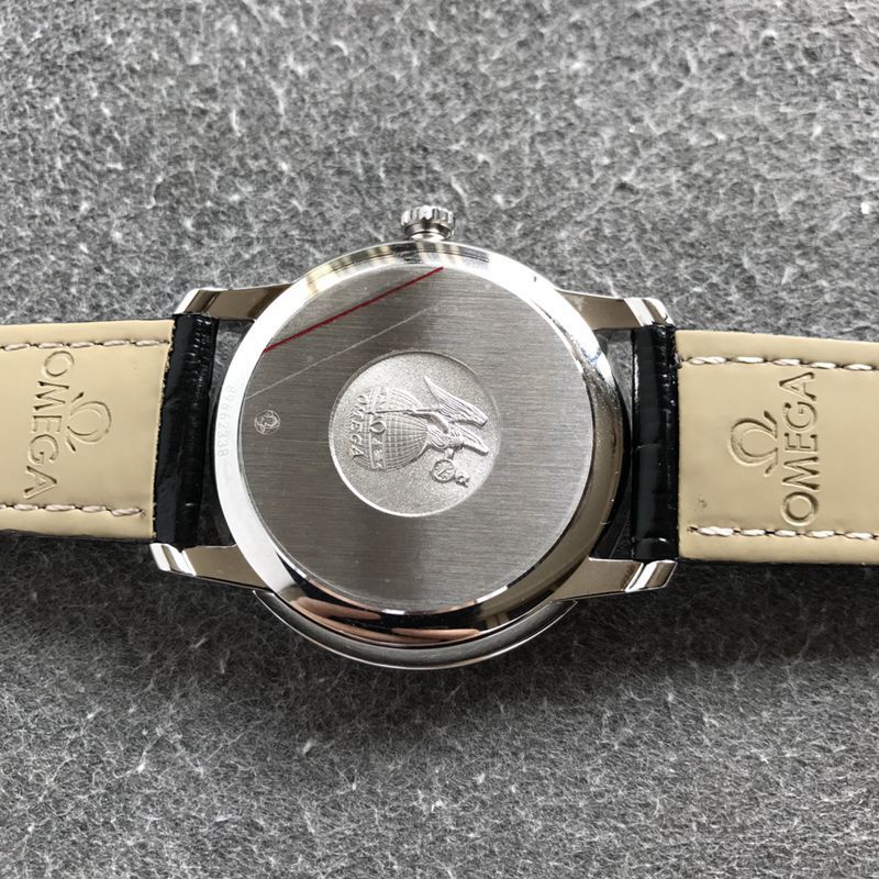 Omegatop-tiersuper watch Diefei series gray men's mechanical watch back cover picture