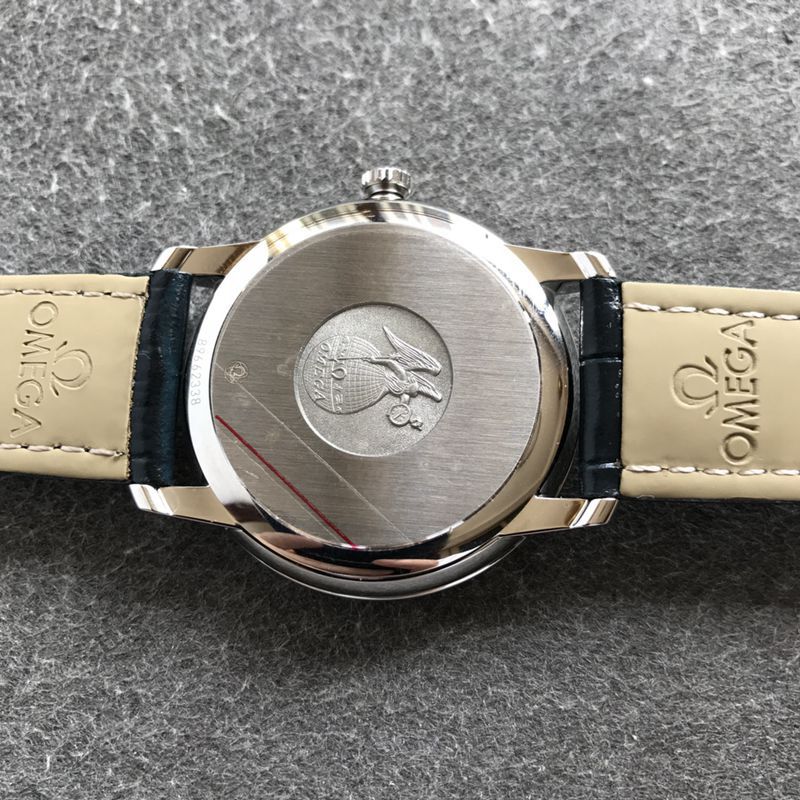Omegatop-tier watch Diefei series black face men's mechanical watch back cover picture