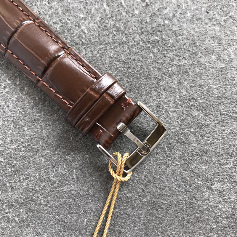 Omegatop-tierhigh-quality watch De Ville series men's white leather strap mechanical watch clasp picture