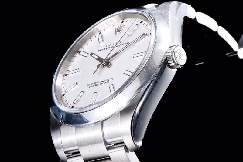 Rolextop-tiersuper watch Oyster Perpetual series men's mechanical white dialsteel bracelet watch side view