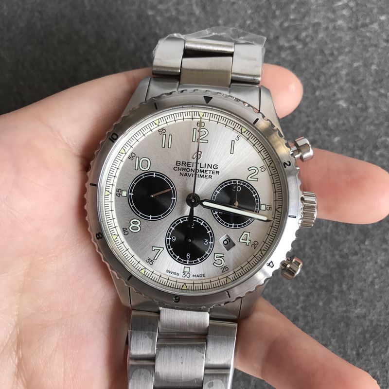 Breitlingtop-tiersuper watch pilot 8 series men's steel bracelet gray plate watch front view