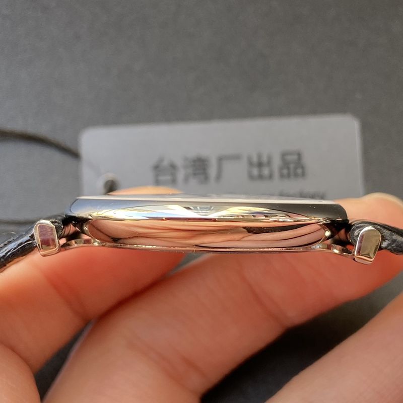Longinestop-tiersuper watch ultra-thin Jialan series boutique couple watch quartz watch side view