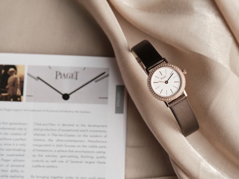 Piaget top-tier watch ALTIPLANO series ladies diamondleather strapquartz watch front view