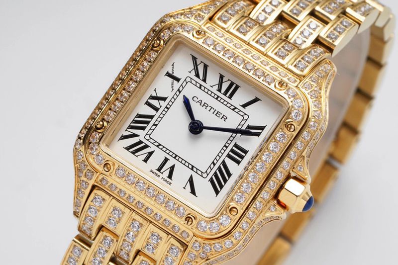 Cartiertop-tier watch cheetah diamond series ladies yellow gold mechanical steel bracelet watch front view