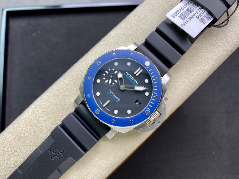 Paneraitop-tier watch Little Blue Ghost PAM1209 series men's mechanical deep blue watch front view