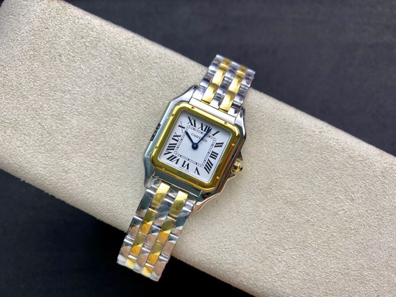 Cartiertop-tier watch cheetah series ladies quartz gold steel bracelet watch front view