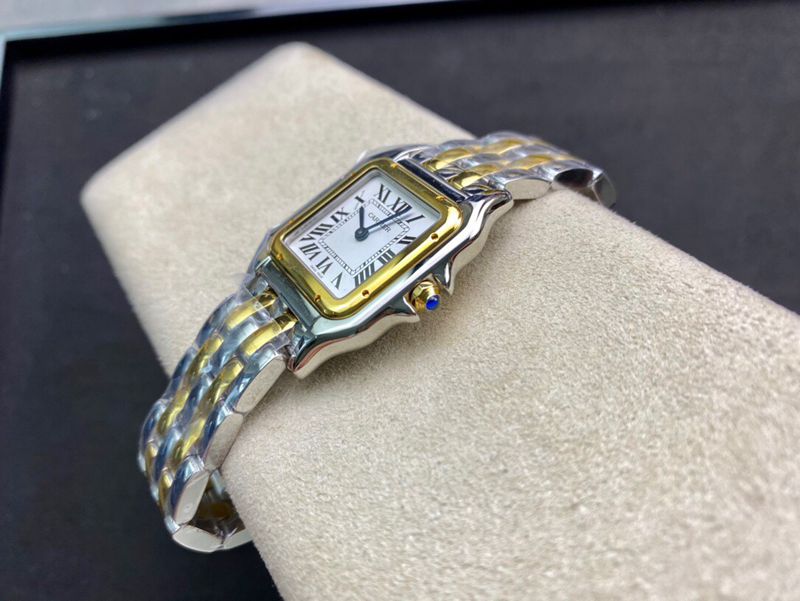Cartiertop-tier watch cheetah series ladies quartz gold steel bracelet watch side view
