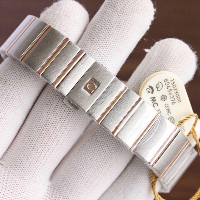 Omega Omega Double Eagle Constellation Series Couple Watch Clasp Picture