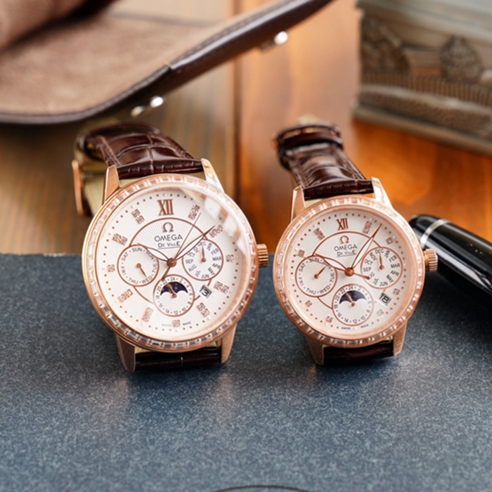 Omega complex function chronograph series perpetual calendar couple watch front view