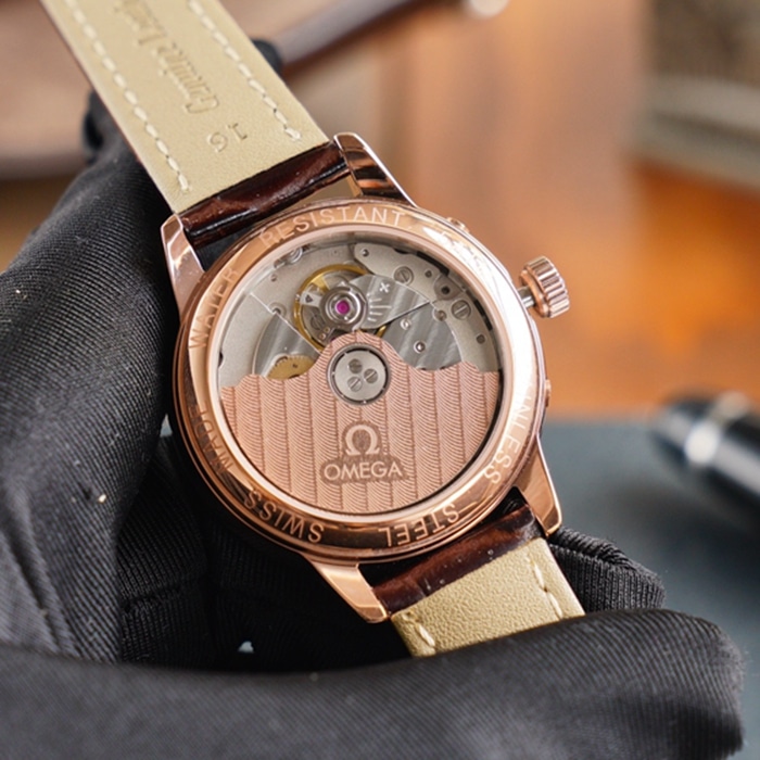 Omega complex function chronograph series perpetual calendar couple watch movement picture