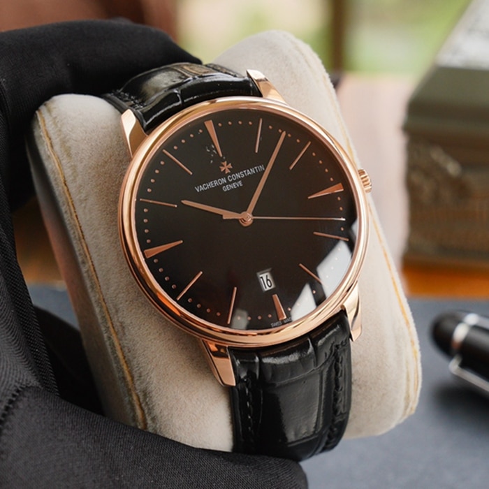 Front view of the new Vacheron Constantin Heritage Series Couple’s Watch