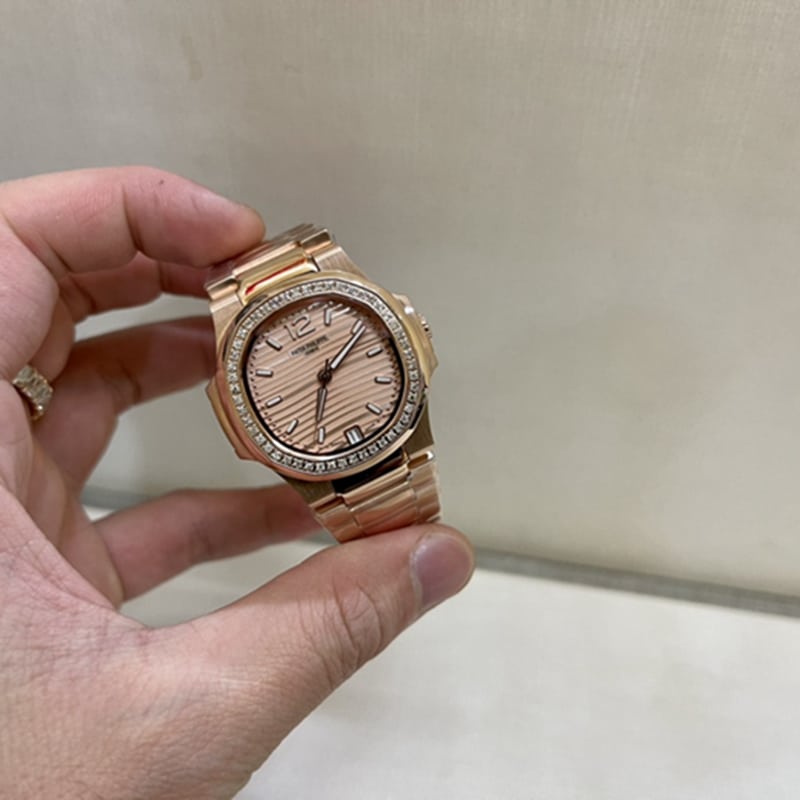 top-tier watch Patek Philippe Nautilus women's watch front view