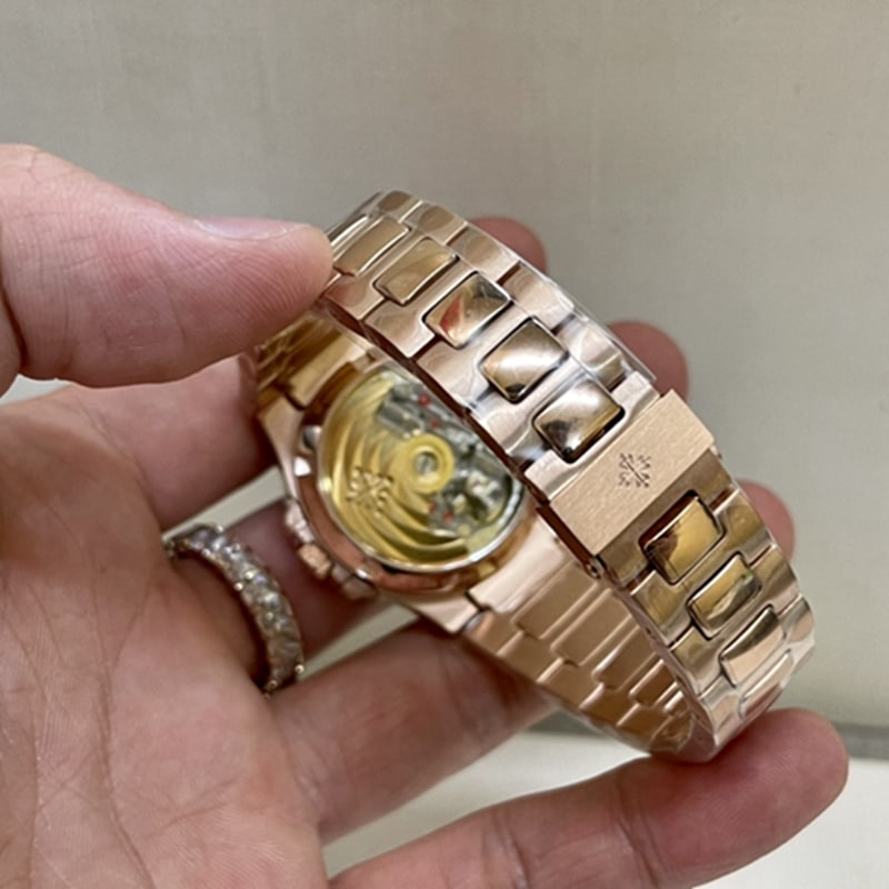 top-tier watch Patek Philippe Nautilus women's watch clasp picture