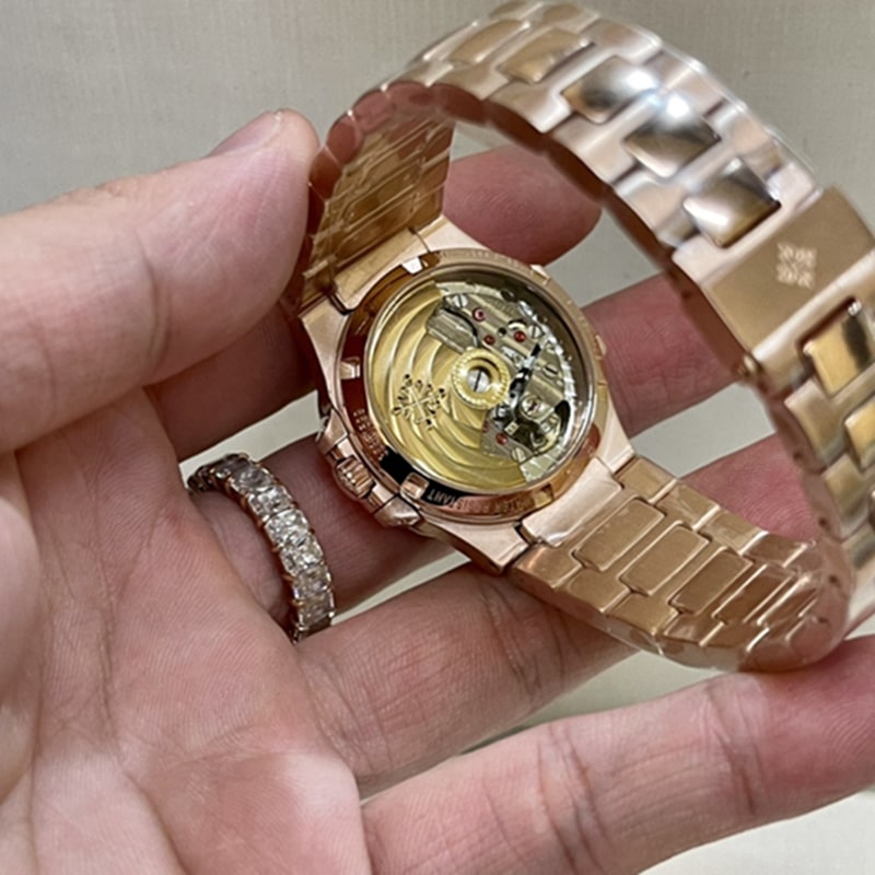top-tier watch Patek Philippe Nautilus women's watch clasp picture