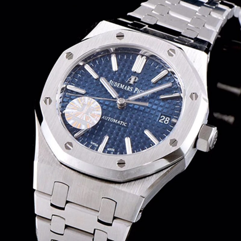 top-tier watch Audemars Piguet men's blue dial mechanical steel bracelet watch front view