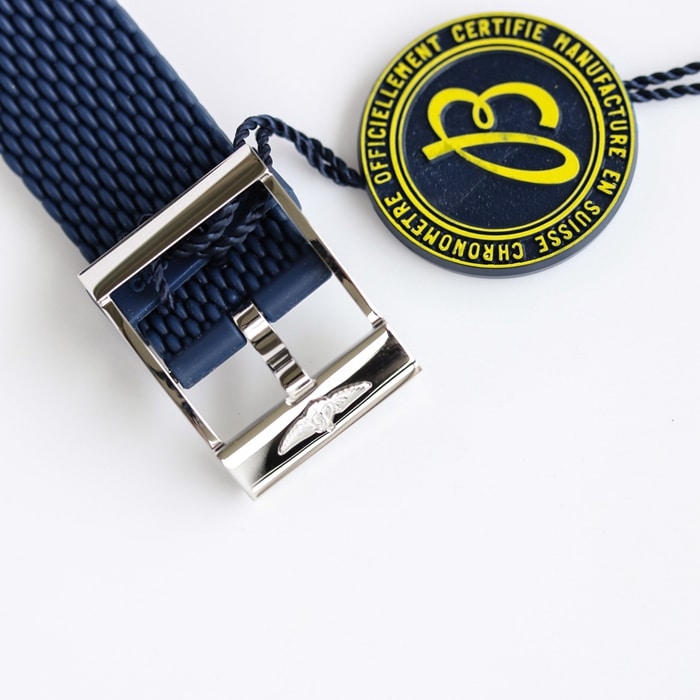 top-tier watch Breitling men's white dial super ocean culture series mechanical watch clasp picture