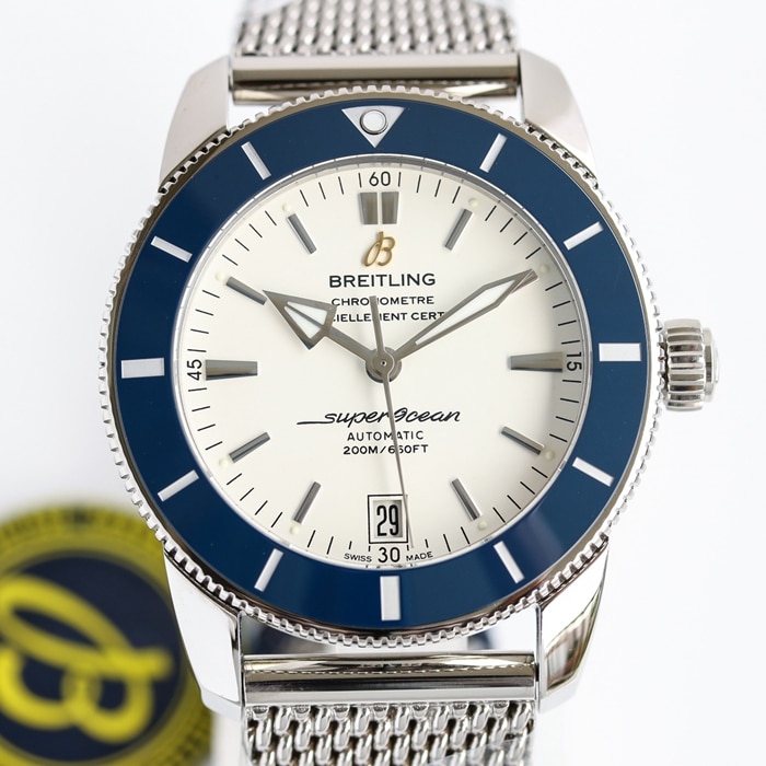 top-tier watch Breitling men's white dial mechanical watch front view