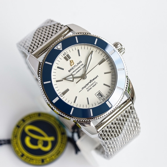top-tier watch Breitling men's white dial mechanical watch front view