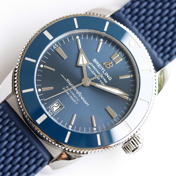 top-tier watch Breitling men's blue dial super ocean culture mechanical watch front view