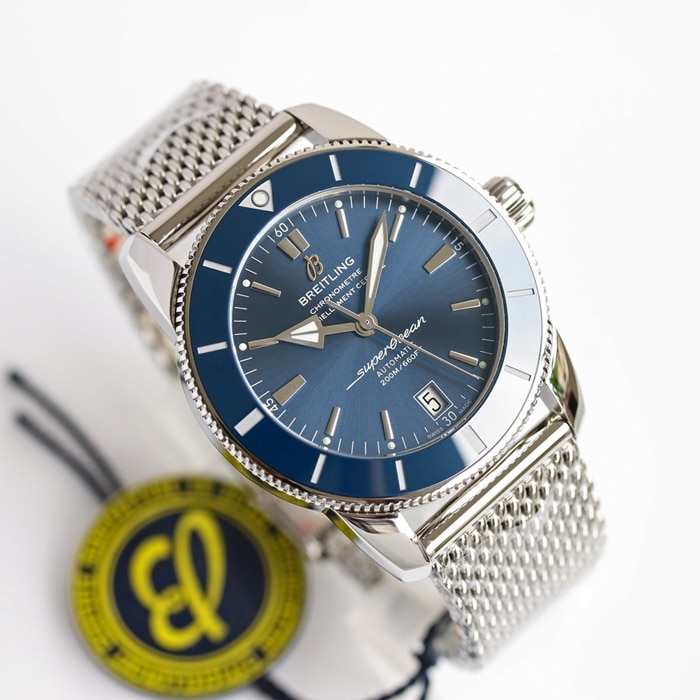 top-tier watch Breitling men's blue dial super ocean culture mechanical watch front view