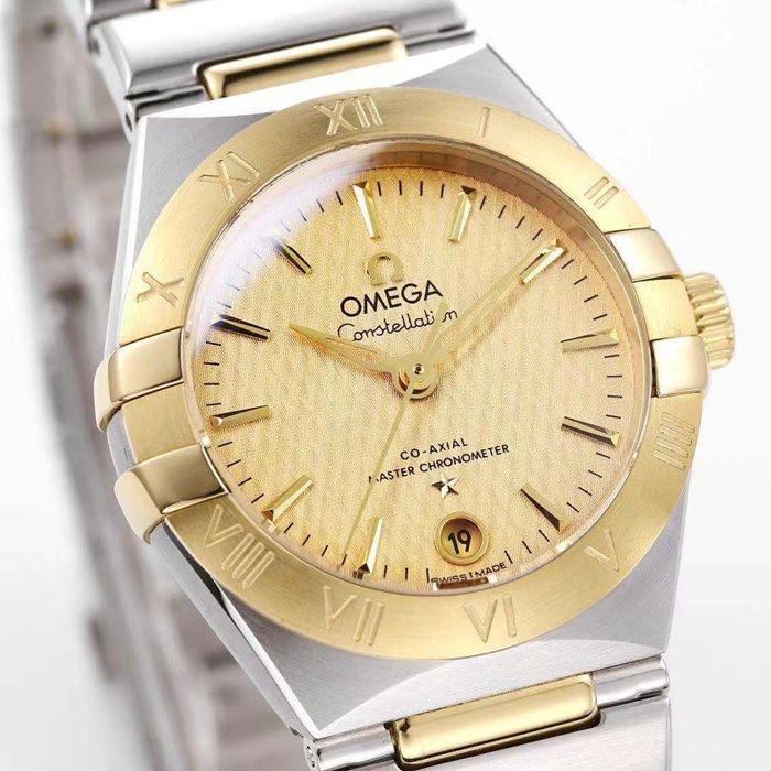 top-tier watch Omega women's gold plate constellation series steel bracelet watch front view