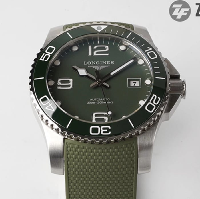 top-tier watch Longines men's green dial Concas series leather strap watch detail shots