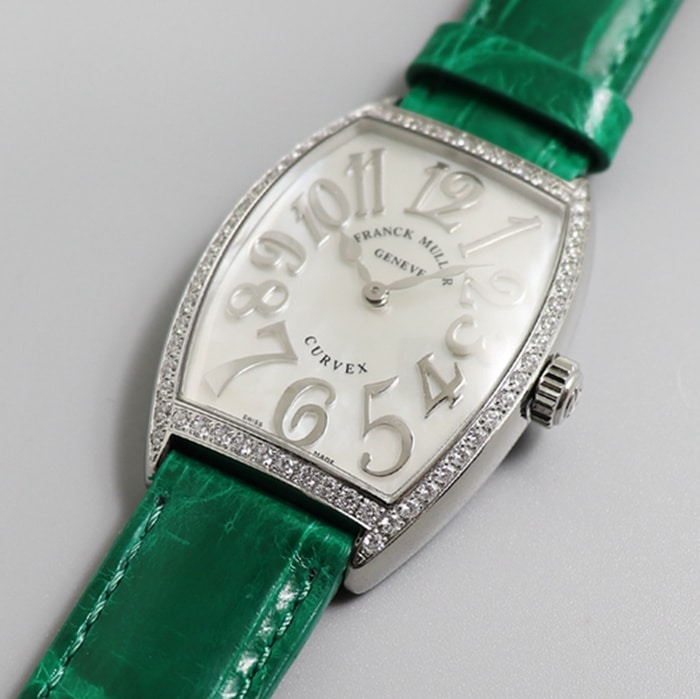 Top-tier watch Frank Muller women's white dial barrel type quartz leather watch front view
