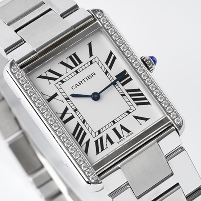 top-tier watch Cartier women's white dial tank series steel bracelet watch front view